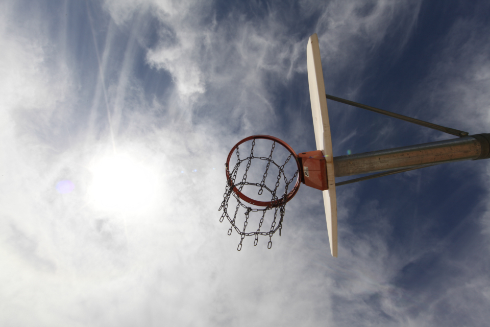 Basketballhoop Sky
